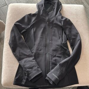 Lululemon Cross Chill Jacker Repel size 8